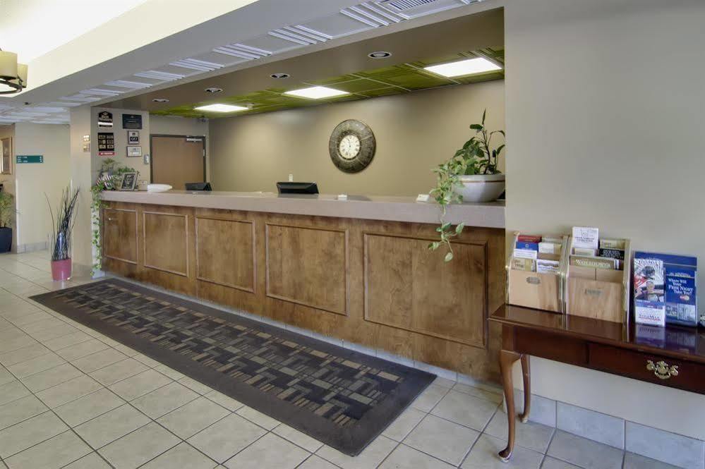 Econo Lodge Waynesboro Interior foto